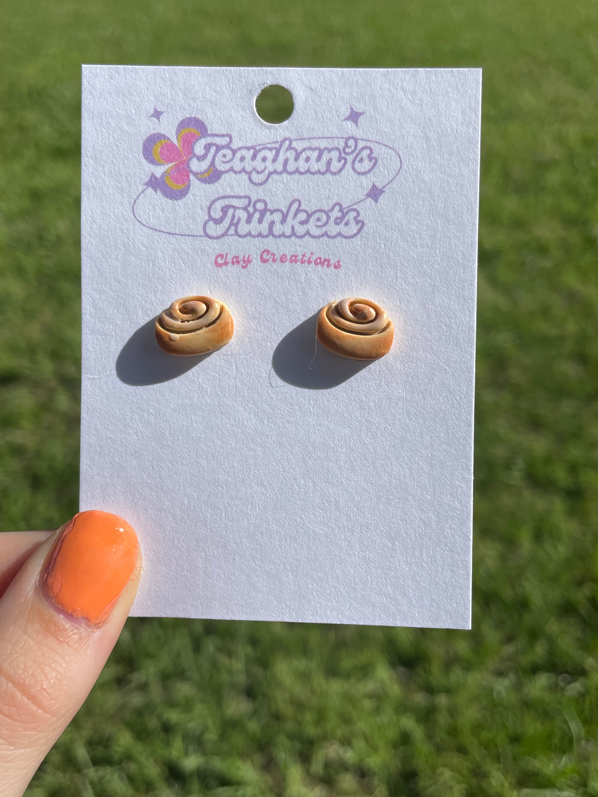 Cinnamon Roll Studs